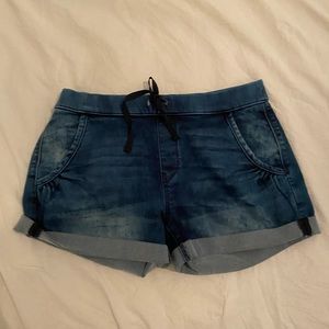 Denizen from Levi’s shorts
